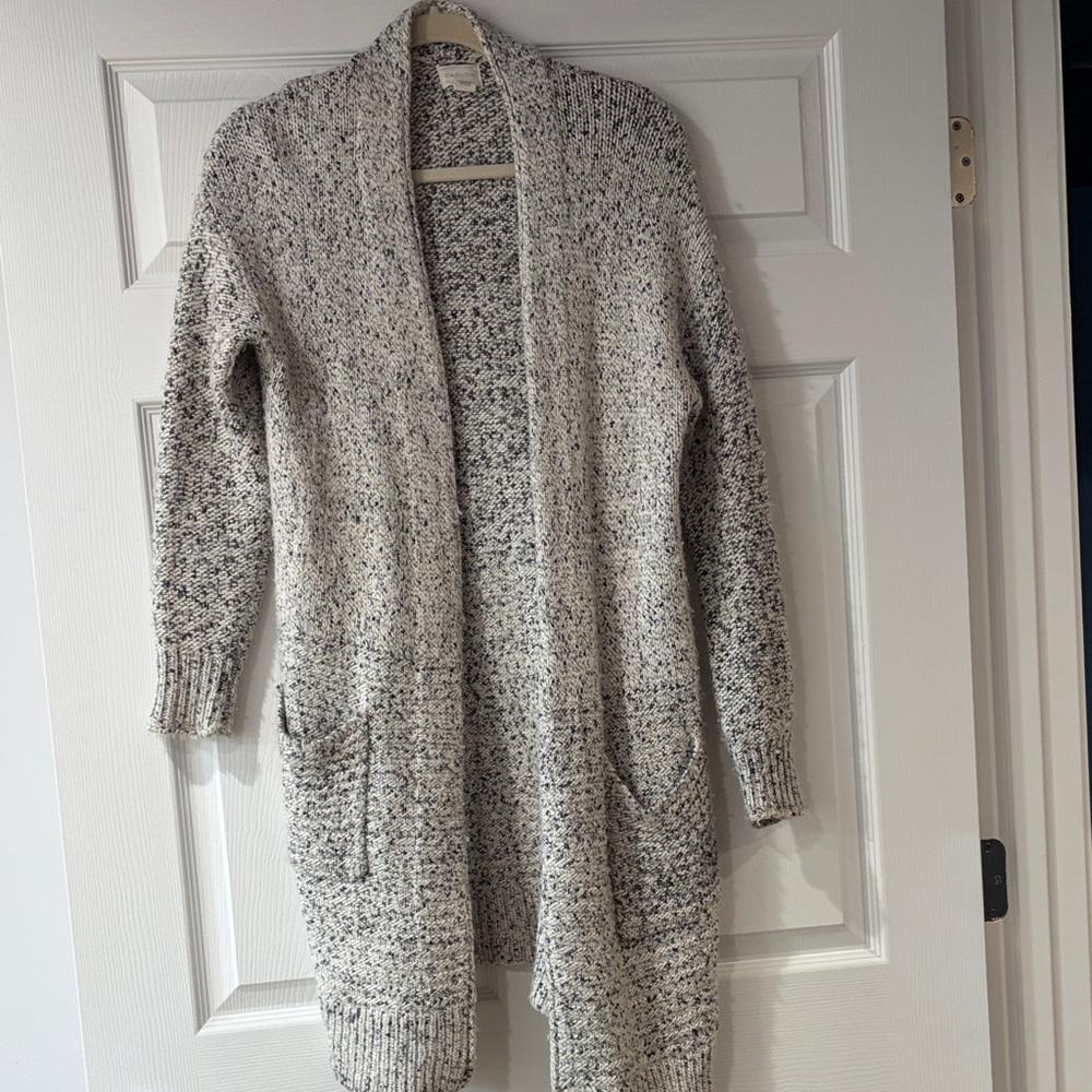 Cozy Women's Knit Sweater - Cream and Black